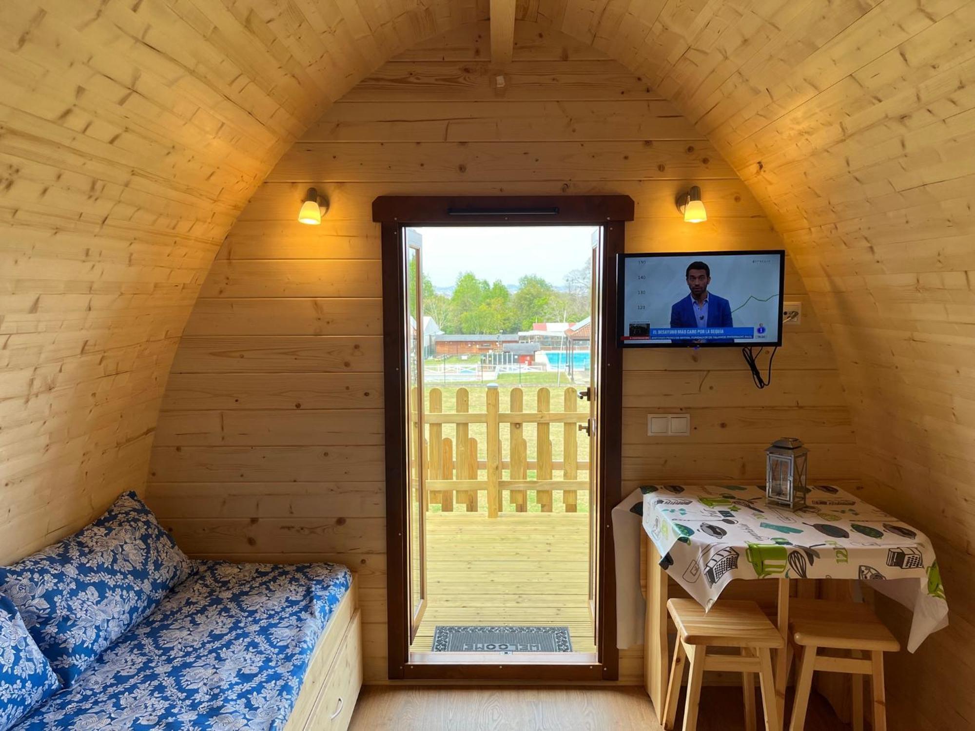 Camping Deva Luaran gambar