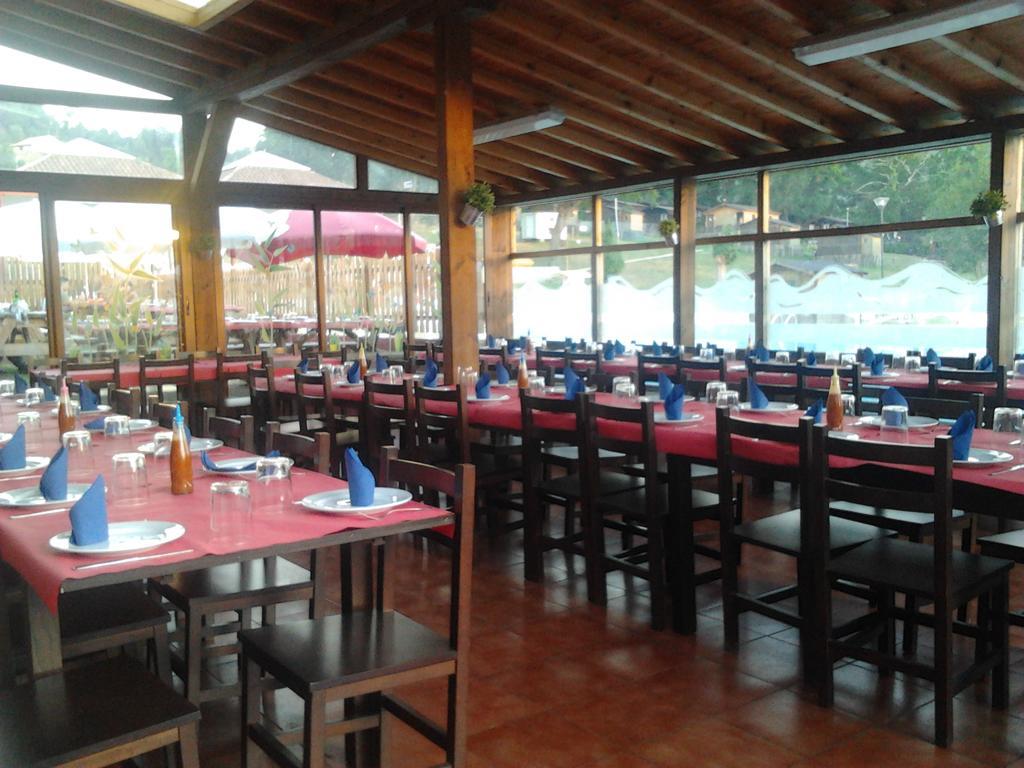 Camping Deva Luaran gambar